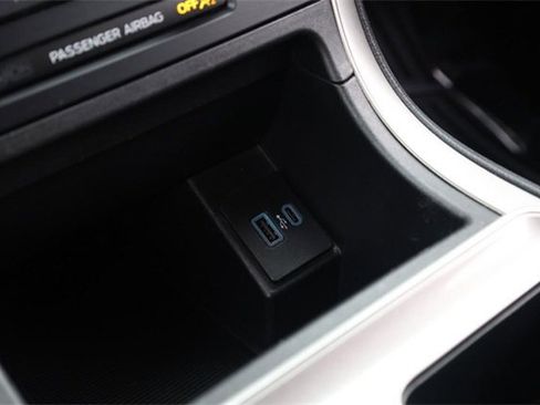 Certified 2024 Ford Edge SEL image 13