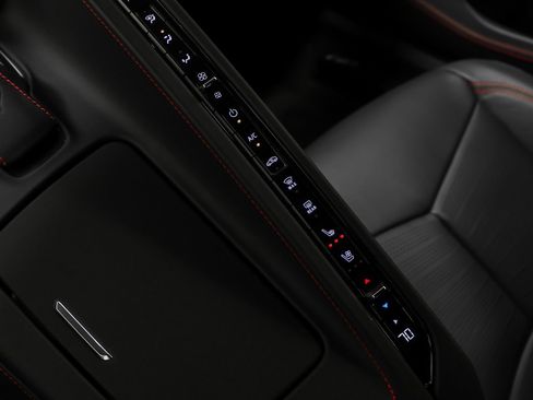 Used 2025 Chevrolet Corvette Z06 image 61