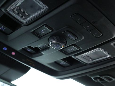 Used 2023 Chevrolet Tahoe Premier image 20