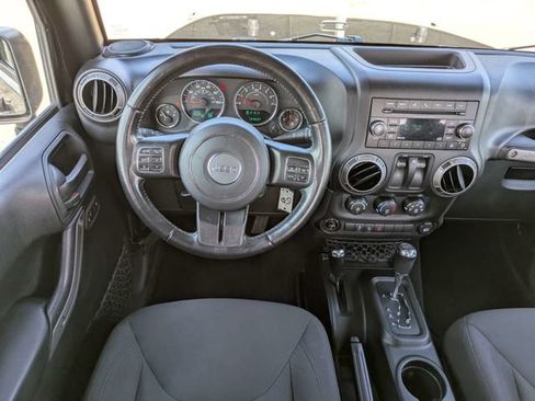 Used 2018 Jeep Wrangler Sport AWD/4WD image 14