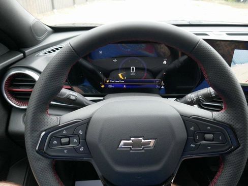 New 2026 Chevrolet Trax RS w/ Sunroof Package image 21