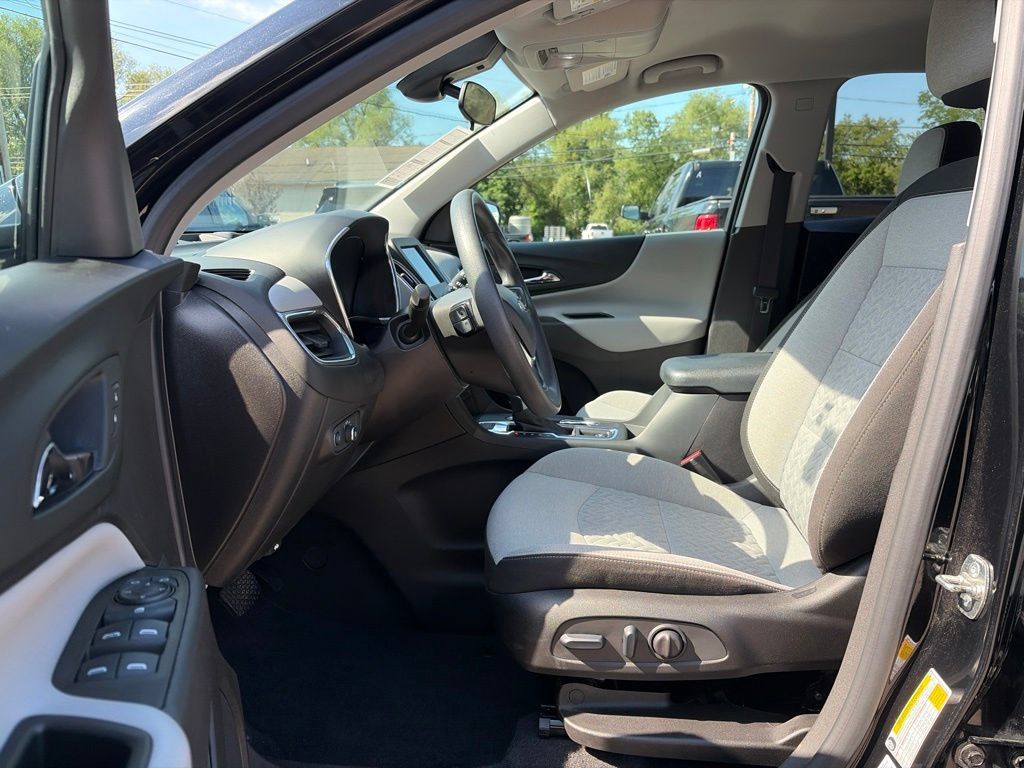 Used 2024 Chevrolet Equinox LS w/ LS Convenience Package AWD/4WD image 10
