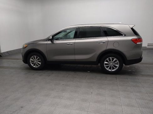 Used 2018 Kia Sorento FWD image 3