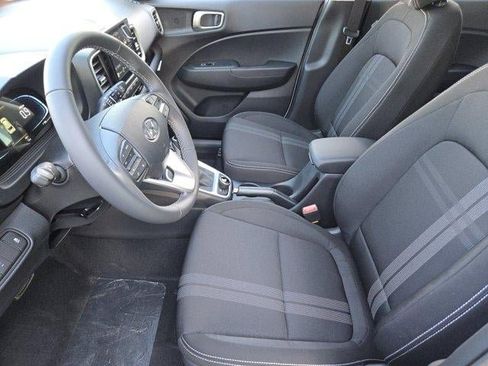 New 2026 Hyundai Venue SEL image 9