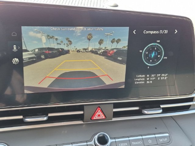 Used 2023 Hyundai Elantra SEL w/ Convenience Package FWD image 21