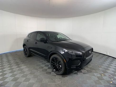 Used 2024 Jaguar E-PACE R-Dynamic SE image 8