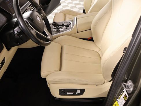 Used 2021 BMW X5 xDrive45e w/ Parking Assistance Package image 13