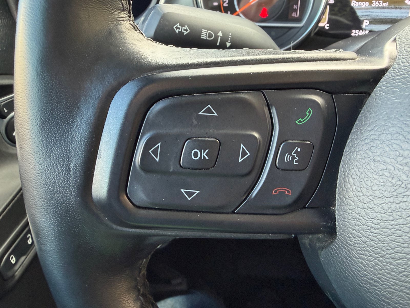 Used 2021 Jeep Gladiator Sport AWD/4WD image 26