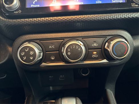 Used 2024 Nissan Kicks SV image 27