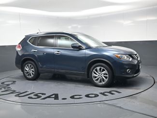 Used 2015 Nissan Rogue SL w/ SL Premium Package video 2
