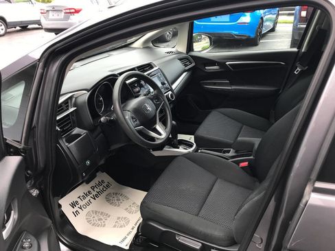 Used 2019 Honda Fit LX image 9