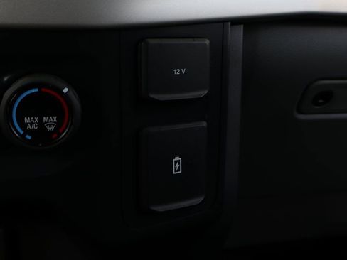 Used 2021 Ford F150 XLT image 38