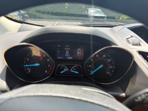 Used 2018 Ford Escape SE AWD/4WD image 13