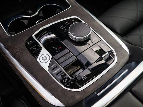 New 2027 BMW X7 xDrive40i AWD/4WD image 18