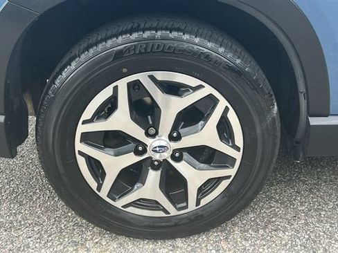 Certified 2023 Subaru Forester Premium AWD/4WD image 20