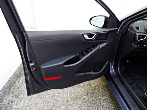 Used 2018 Hyundai Ioniq Blue FWD image 18