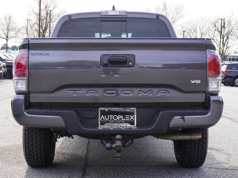 Used 2020 Toyota Tacoma TRD Sport RWD image 37