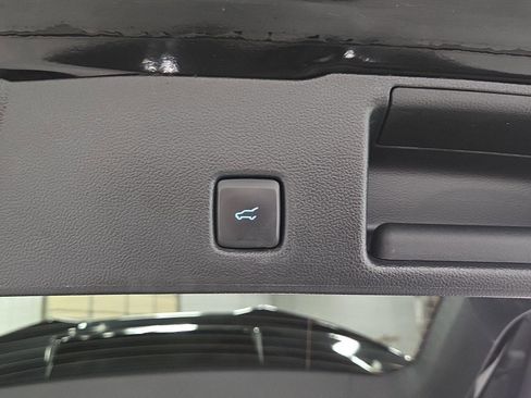 Used 2023 Ford Escape ST-Line image 24