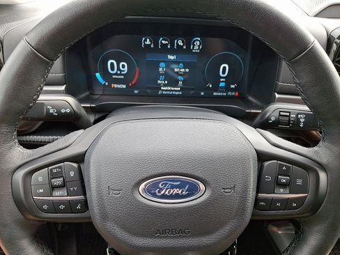 Certified 2024 Ford Ranger Lariat w/ Advanced Towing Package image 19