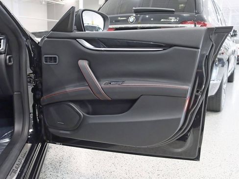 Used 2018 Maserati Ghibli S Q4 image 32