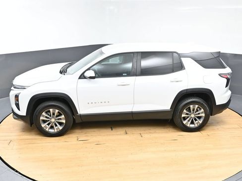 Used 2025 Chevrolet Equinox LT AWD/4WD image 45