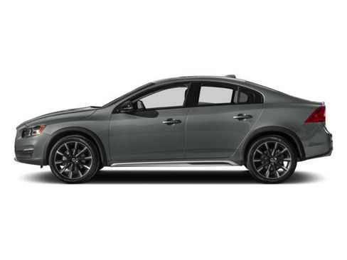 Used 2016 Volvo S60 T5 Cross Country Platinum AWD/4WD image 3
