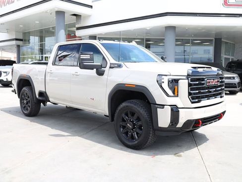 New 2026 GMC Sierra 3500 AT4 w/ Technology Package AWD/4WD image 8