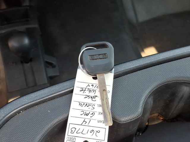 Used 2014 GMC Sierra 1500 4x4 Regular Cab w/ Sierra Convenience Package image 26