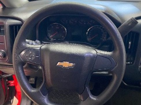 Used 2018 Chevrolet Silverado 1500 Custom w/ Custom Convenience Package RWD image 19