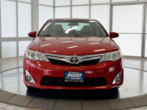 Used 2014 Toyota Camry XLE FWD image 3