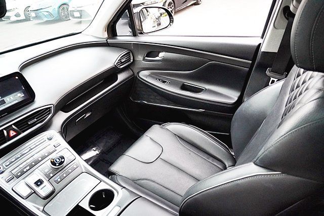 Used 2021 Hyundai Santa Fe Limited AWD/4WD image 26