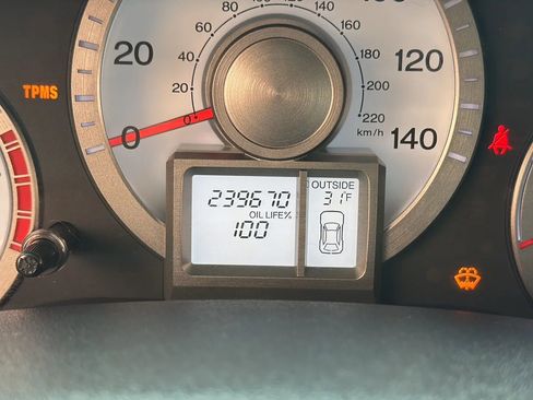 Used 2010 Honda Pilot EX-L image 17