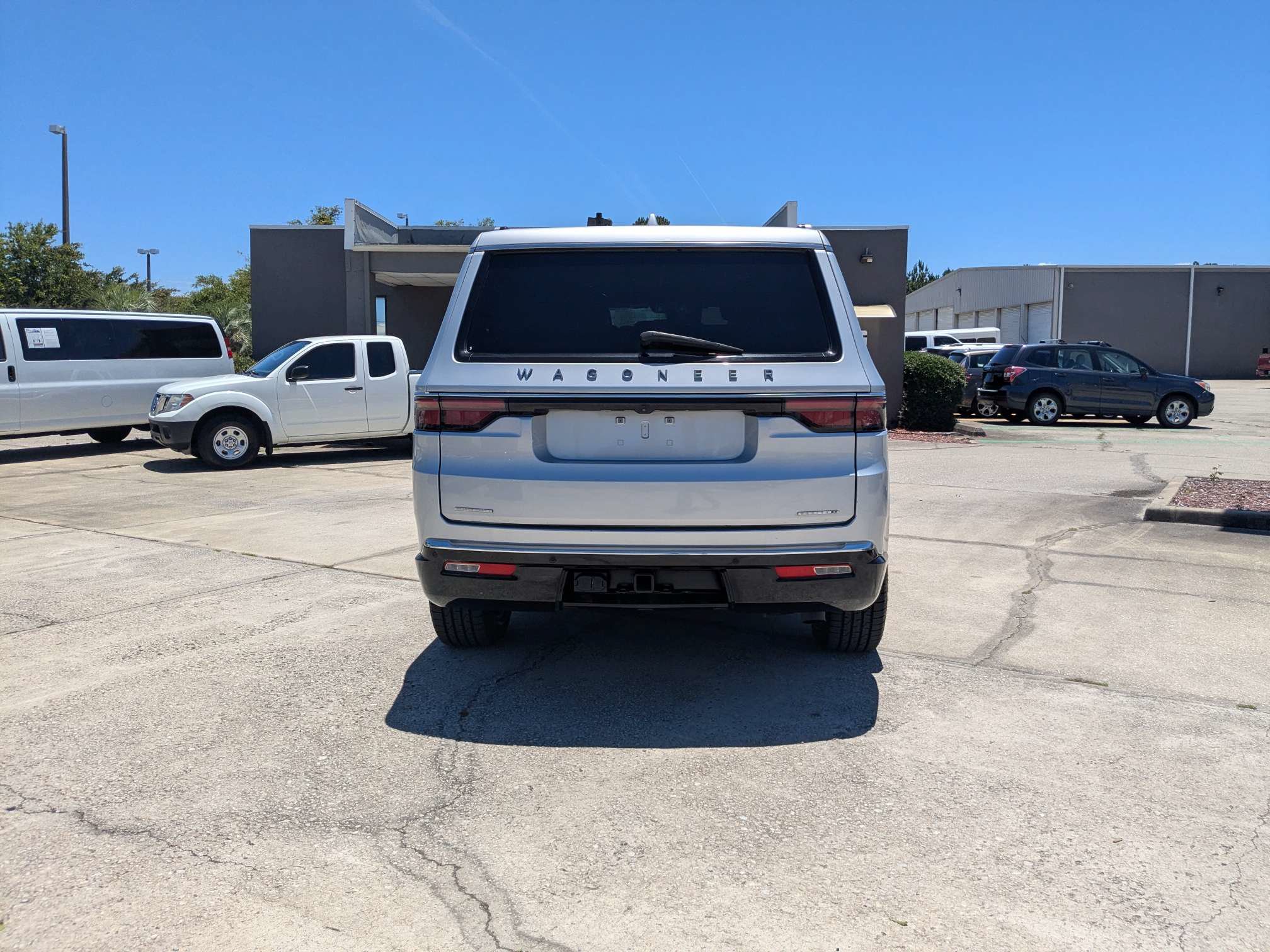 Used 2022 Jeep Wagoneer Series II AWD/4WD image 5
