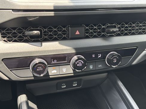 Certified 2025 Honda Accord LX image 15