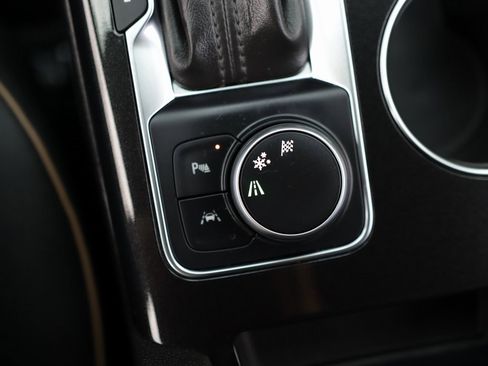 Used 2023 Chevrolet Blazer Premier w/ Enhanced Convenience Package image 19