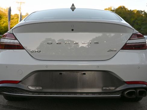 Used 2022 Genesis G70 2.0T w/ Prestige Package image 8