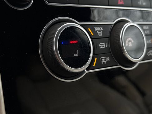 Used 2016 Land Rover Range Rover HSE image 38