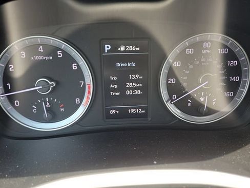 Used 2019 Hyundai Sonata Limited FWD image 18