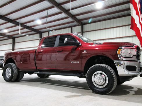 Used 2020 RAM 3500 Lone Star image 16