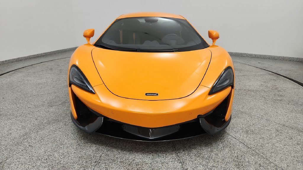 Used 2016 McLaren 570S Coupe RWD image 9