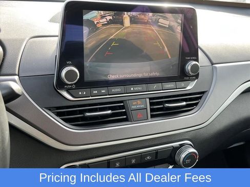Certified 2024 Nissan Altima 2.5 SR FWD image 11