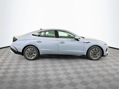 New 2026 Hyundai Sonata SEL FWD image 4