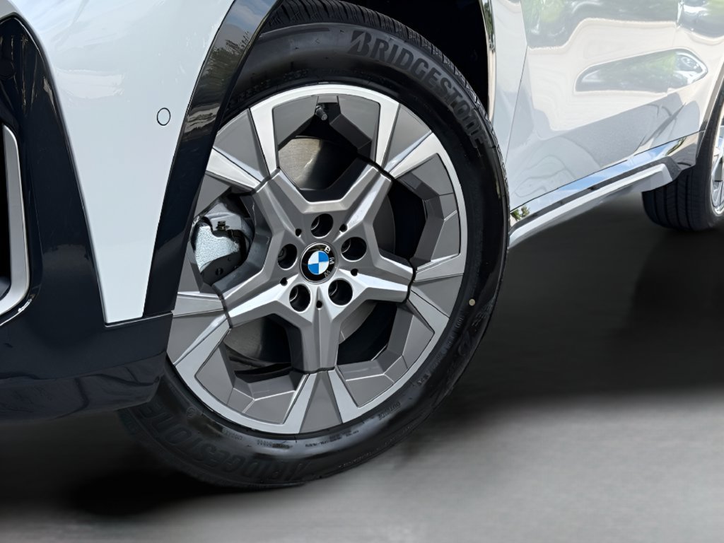 New 2026 BMW X1 xDrive28i w/ Technology Package AWD/4WD image 26