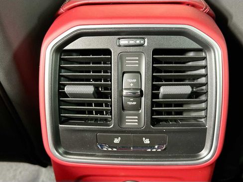 New 2025 Porsche Macan S image 26