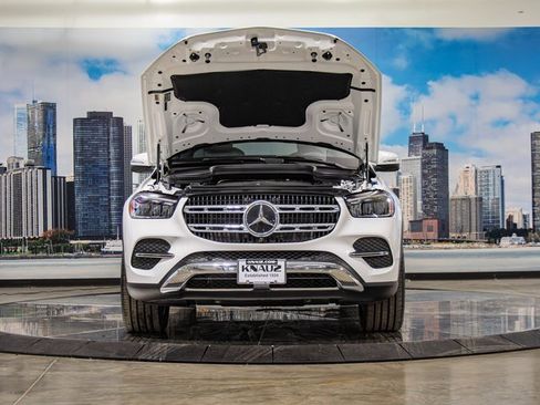 Certified 2025 Mercedes-Benz GLE 450 4MATIC image 4