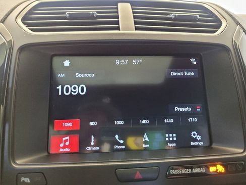 Used 2018 Ford Explorer XLT w/ Equipment Group 202A AWD/4WD image 25