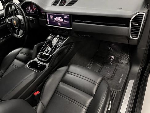 Used 2021 Porsche Cayenne S AWD/4WD image 23