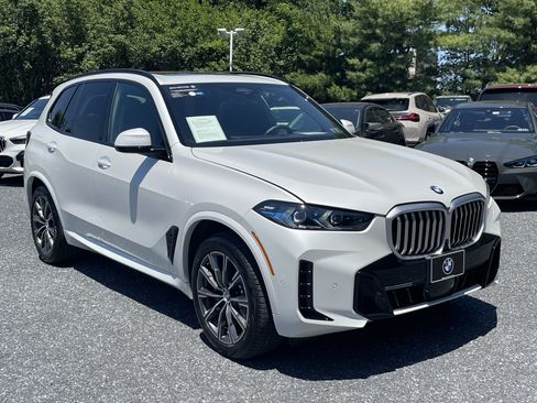 Certified 2026 BMW X5 xDrive40i AWD/4WD image 3