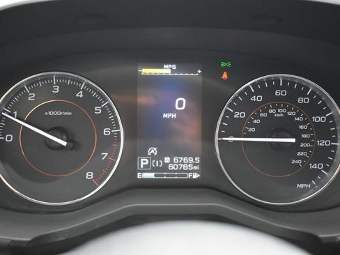 Used 2020 Subaru Crosstrek 2.0i Limited w/ Moonroof Package w/Navigation AWD/4WD image 10