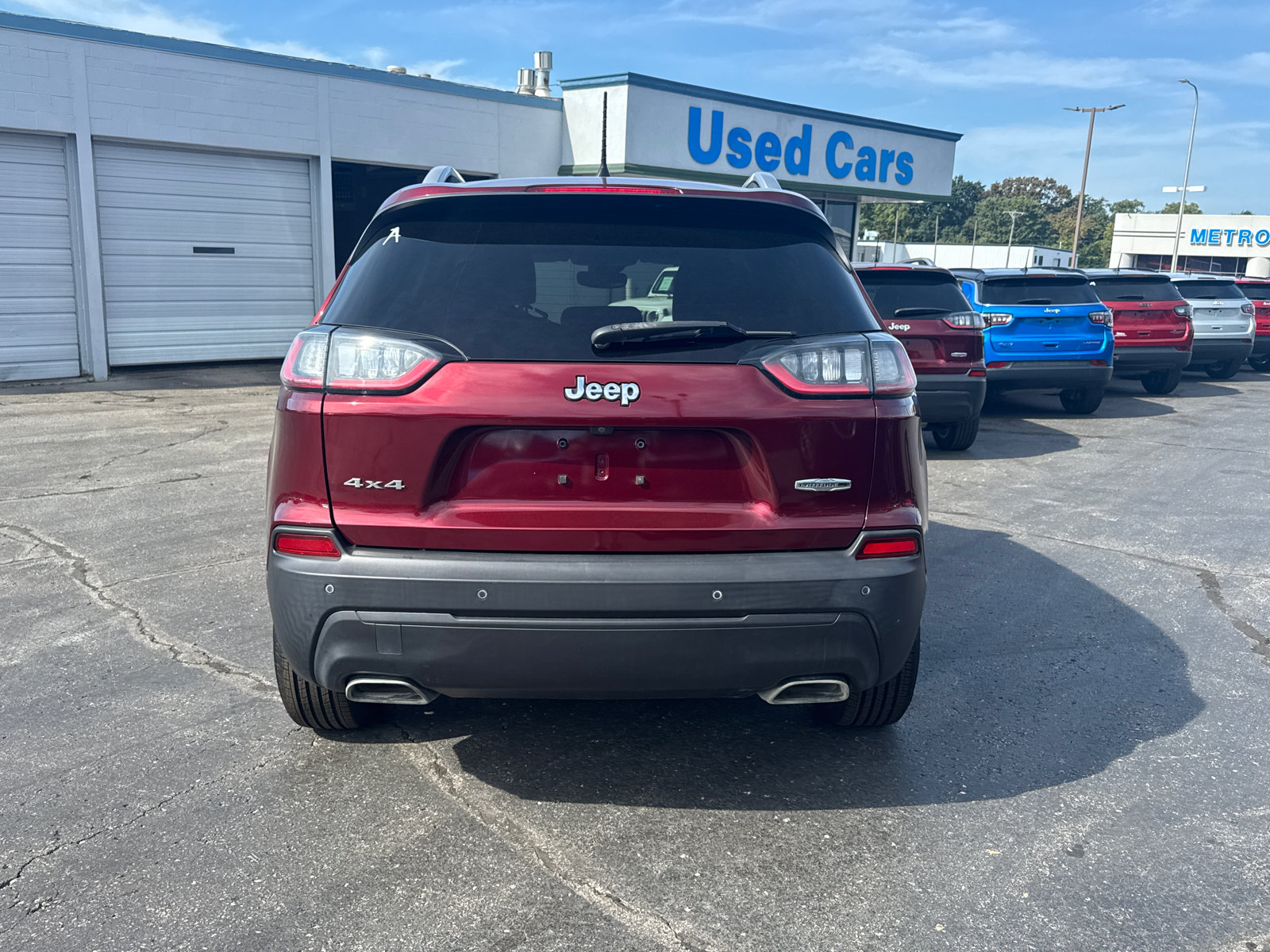 Used 2021 Jeep Cherokee Latitude Lux AWD/4WD image 4